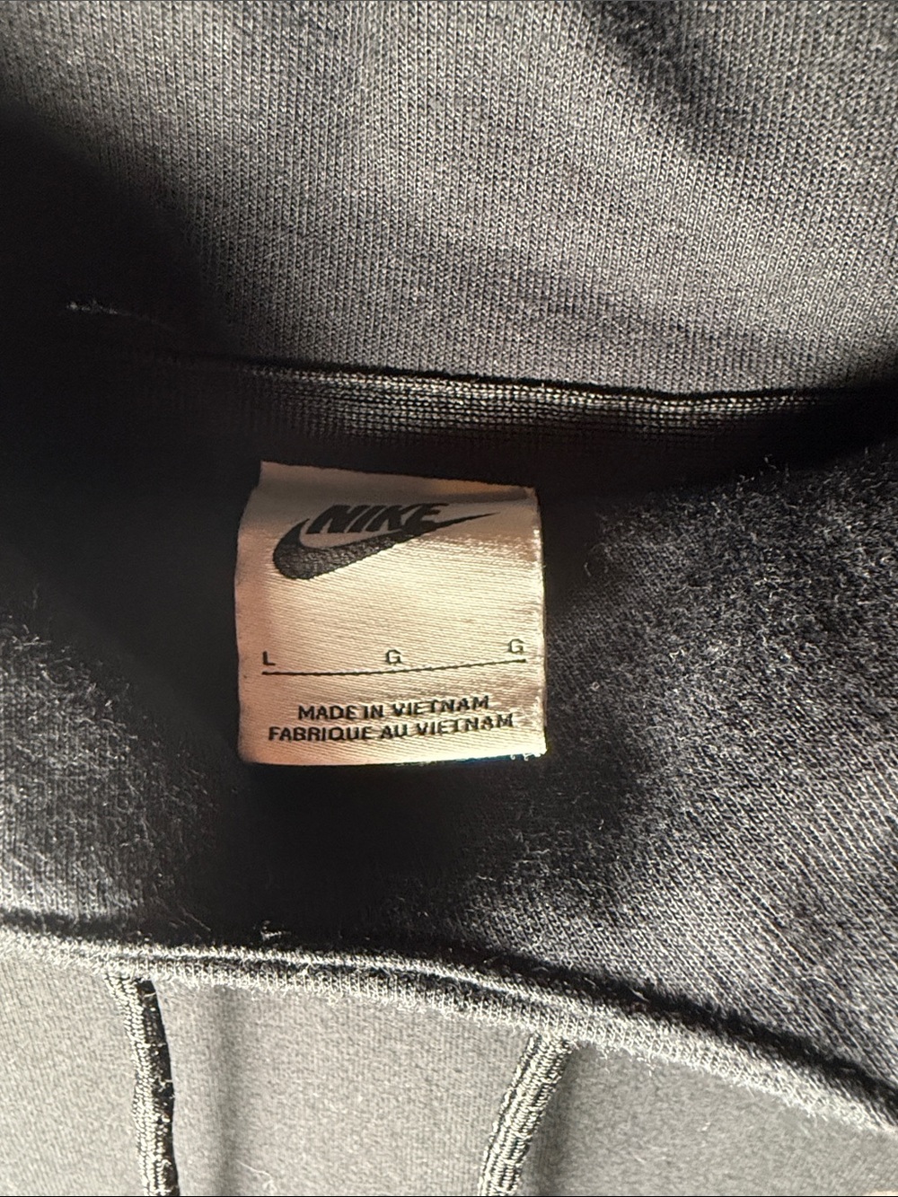 Nike Black Pullover Hoodie with Sleeve Zip Pocket - Picture 12 of 12